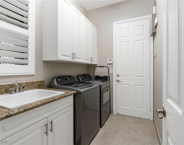 13628 Mandarin Circle - Photo Thumbnail 30