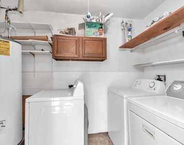 5837 Sunforest Drive - Photo Thumbnail 14
