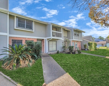 5837 Sunforest Drive - Photo Thumbnail 30