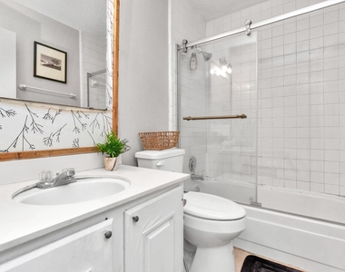 5837 Sunforest Drive - Photo Thumbnail 23