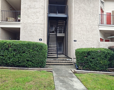 10855 Meadowglen Lane - Photo Thumbnail 1
