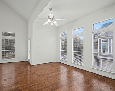 2416 Charleston Street - Photo Thumbnail 7