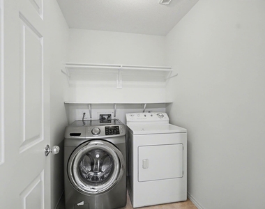 2416 Charleston Street - Photo Thumbnail 20