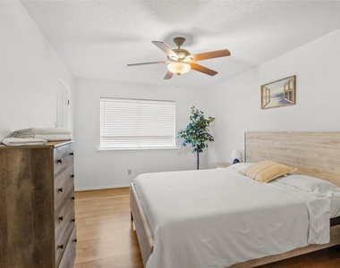 117 E Park Drive - Photo Thumbnail 18
