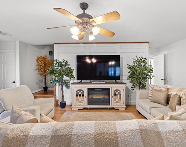 117 E Park Drive - Photo Thumbnail 4