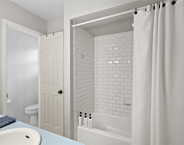 117 E Park Drive - Photo Thumbnail 20