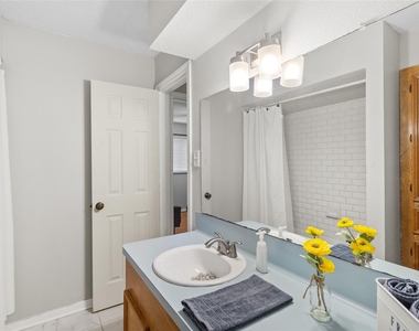 117 E Park Drive - Photo Thumbnail 19