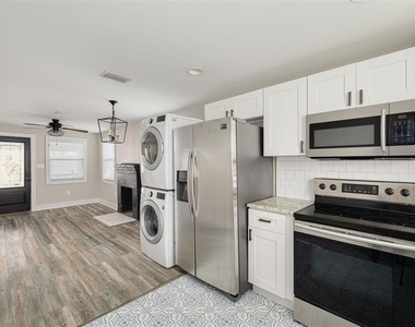 106 W Haya Street - Photo Thumbnail 6
