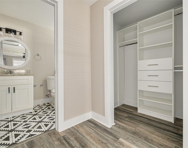 106 W Haya Street - Photo Thumbnail 10