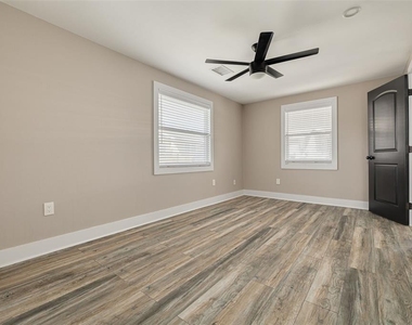 106 W Haya Street - Photo Thumbnail 8
