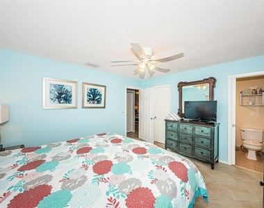 6020 Midnight Pass Road - Photo Thumbnail 9