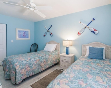 6020 Midnight Pass Road - Photo Thumbnail 13