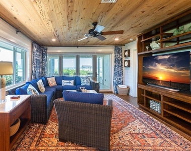 6020 Midnight Pass Road - Photo Thumbnail 4