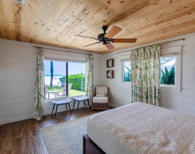 6020 Midnight Pass Road - Photo Thumbnail 12