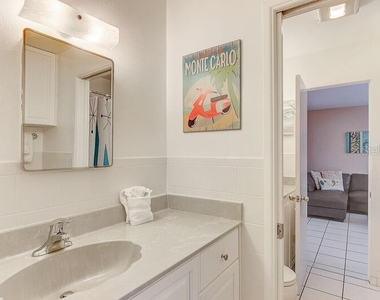 6020 Midnight Pass Road - Photo Thumbnail 18
