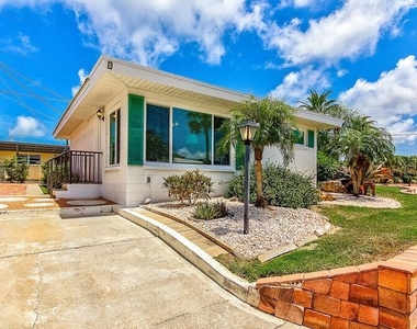 6020 Midnight Pass Road - Photo Thumbnail 23