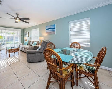 6020 Midnight Pass Road - Photo Thumbnail 9