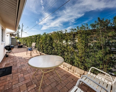 6020 Midnight Pass Road - Photo Thumbnail 16