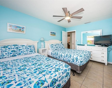6020 Midnight Pass Road - Photo Thumbnail 12