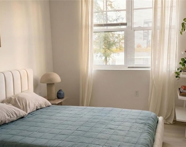 5587 Millenia Park Boulevard - Photo Thumbnail 9