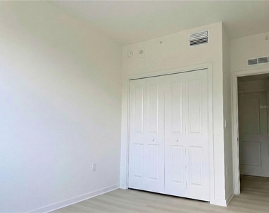 5587 Millenia Park Boulevard - Photo Thumbnail 4