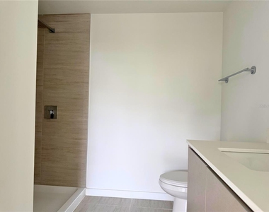 5587 Millenia Park Boulevard - Photo Thumbnail 6