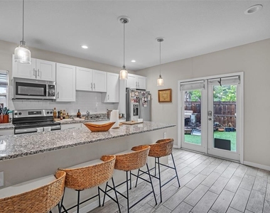 3610 N Tampa Street - Photo Thumbnail 15