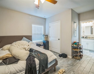 3610 N Tampa Street - Photo Thumbnail 22