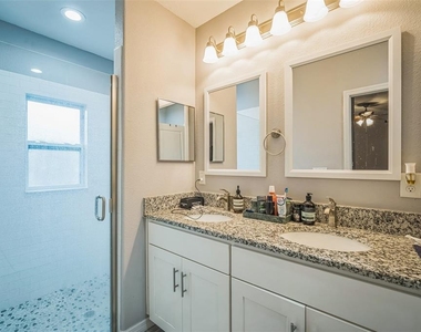 3610 N Tampa Street - Photo Thumbnail 25