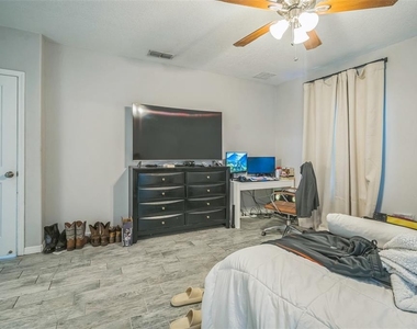 3610 N Tampa Street - Photo Thumbnail 23