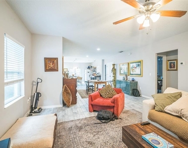 3610 N Tampa Street - Photo Thumbnail 9