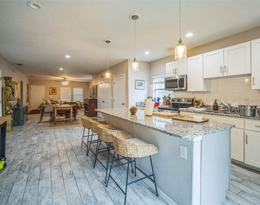 3610 N Tampa Street - Photo Thumbnail 12