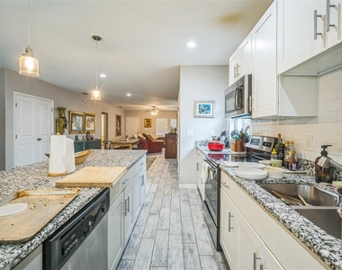 3610 N Tampa Street - Photo Thumbnail 13