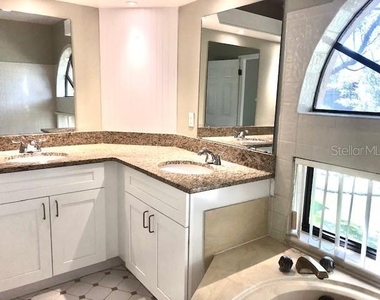 2867 Palermo Court - Photo Thumbnail 12