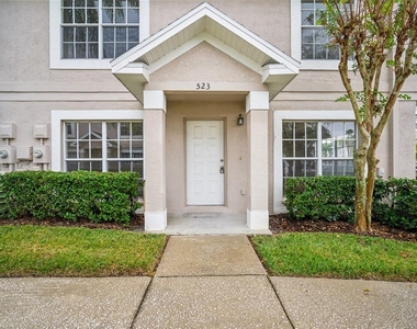 523 Kensington Lake N - Photo Thumbnail 1