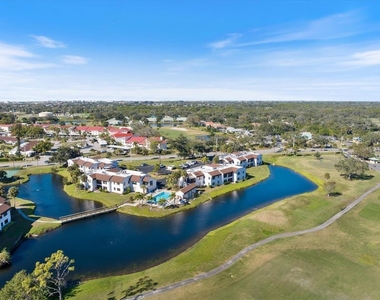 822 Capri Isles Boulevard - Photo Thumbnail 6