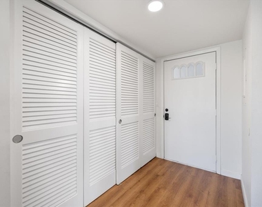 822 Capri Isles Boulevard - Photo Thumbnail 34