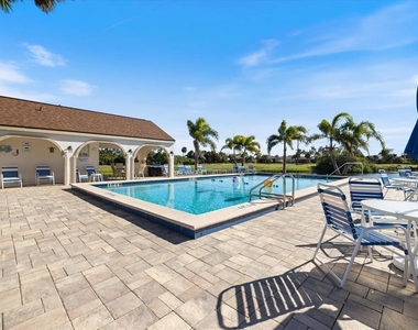 822 Capri Isles Boulevard - Photo Thumbnail 27