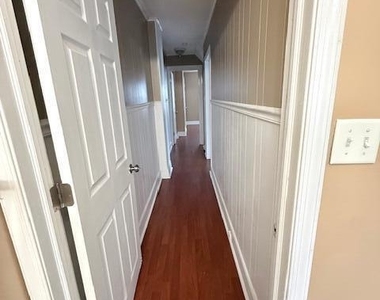 1275 Loomis Avenue - Photo Thumbnail 9