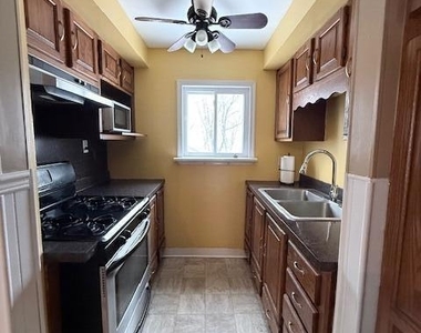 1275 Loomis Avenue - Photo Thumbnail 3