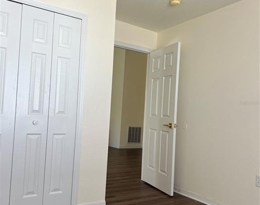 226 Hillcrest Drive - Photo Thumbnail 18
