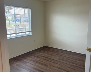 226 Hillcrest Drive - Photo Thumbnail 15