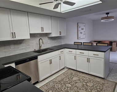 4408 La Jolla Drive - Photo Thumbnail 10