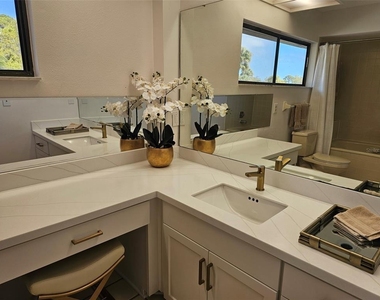 4408 La Jolla Drive - Photo Thumbnail 40
