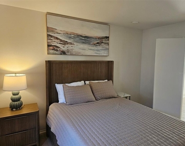 4408 La Jolla Drive - Photo Thumbnail 23