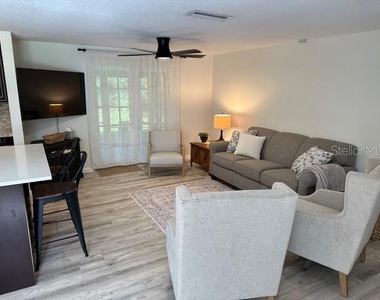 2938 W Mark Drive - Photo Thumbnail 1