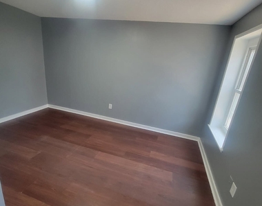 408 Legion Avenue - Photo Thumbnail 4