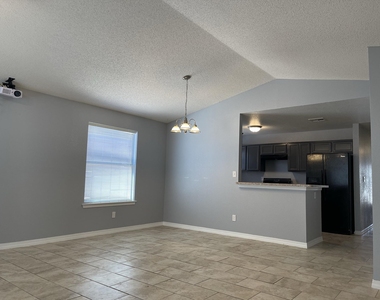 13231 Kestrel Avenue - Photo Thumbnail 1