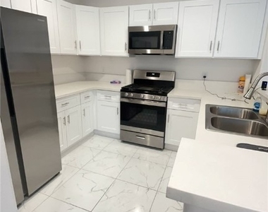 1405 S Nellis Boulevard - Photo Thumbnail 8
