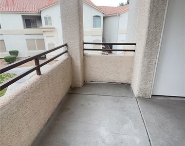 1405 S Nellis Boulevard - Photo Thumbnail 4